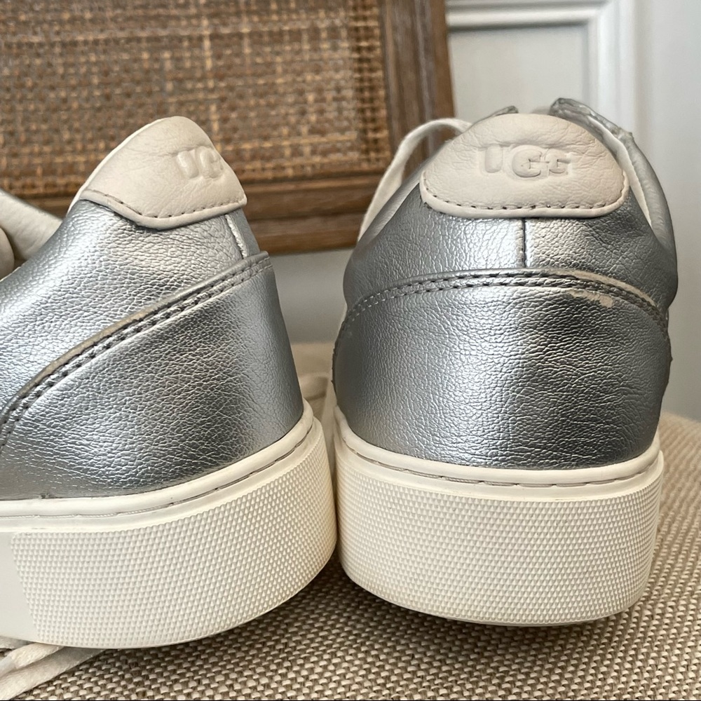 UGG ‘ Zilo’ Silver Metallic Sneakers - Picture 7 of 15